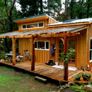 Keva-Tiny-House-Rebecca-Grim-Exterior-889×667